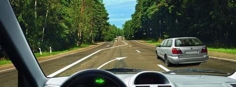 При перестроении на соседнюю полосу в данной ситуации: