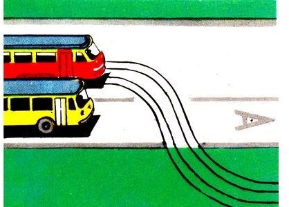 Обязан ли водитель автобуса, движущегося по установленному маршруту, уступать дорогу в данной ситуации?