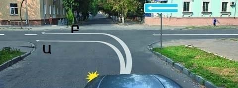 В какой полосе водитель имеет право повернуть налево в данной ситуации?