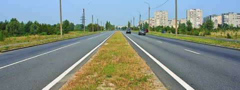 Сколько полос движения имеет данная дорога?