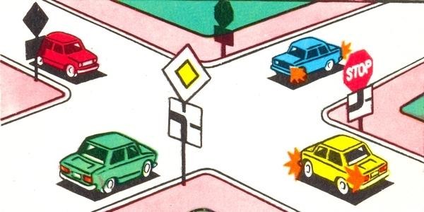 Желтый автомобиль проедет перекресток