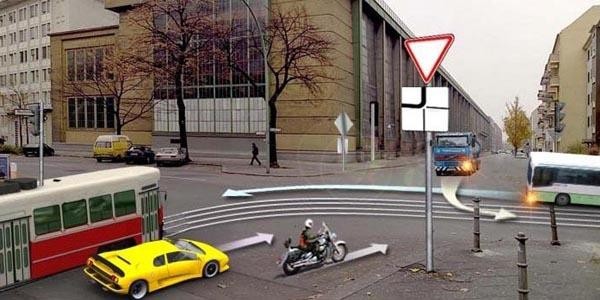 Транспортные средства проедут перекресток в следующей последовательности: