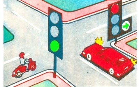 Водитель какого транспортного средства должен уступить