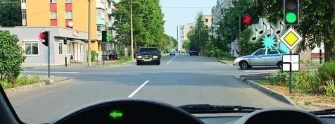 При выполнении поворота налево: